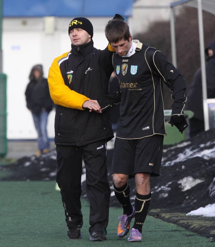 Football. Sparing. GKS Katowice - Ruch Radzionkow. 09.02.2011