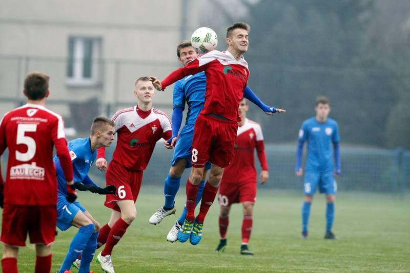Football. Centralna Liga Juniorow. Piast Gliwice - Gornik Zabrze. 26.11.2016