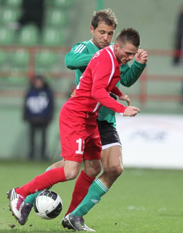 Football. Belchatow Ekstraklasa. GKS Belchatow - Gornik Zabrze. 08.04.2011