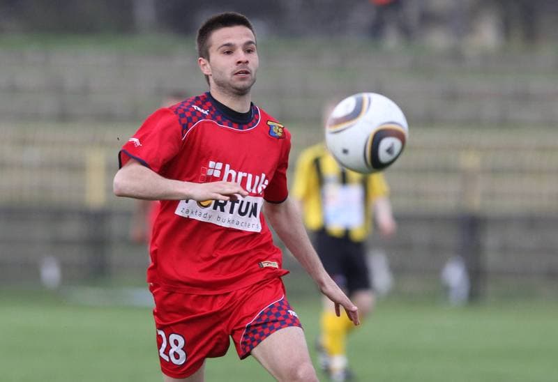 Football. Podbeskidzie Bielsko-Biala. Ruch Radzionkow - Odra Wodzislaw Slaski. 19.04.2011
