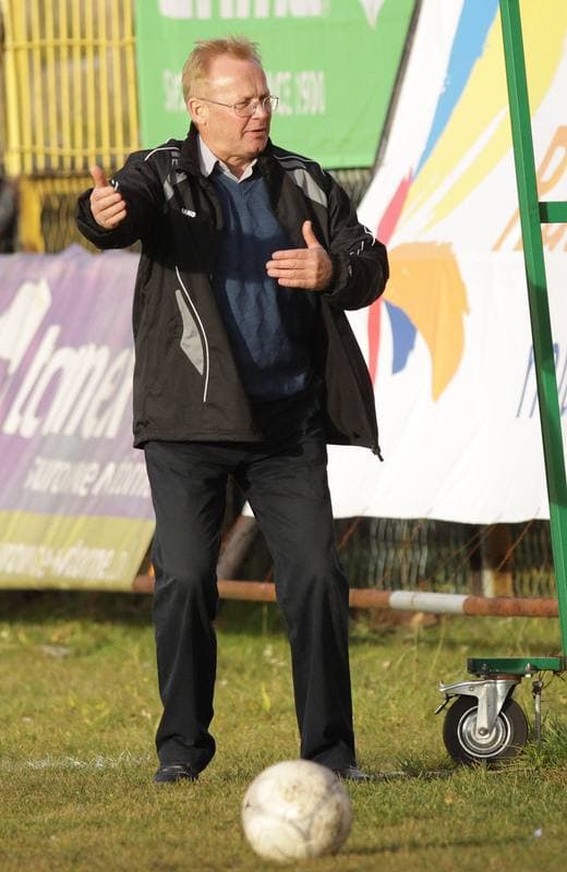 Football. I liga. Ruch Radzionkow - Gornik Leczna. 13.11.2010