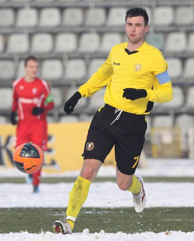 Football. MESA Gornik Zabrze - Widzew Lodz. 28.11.2010