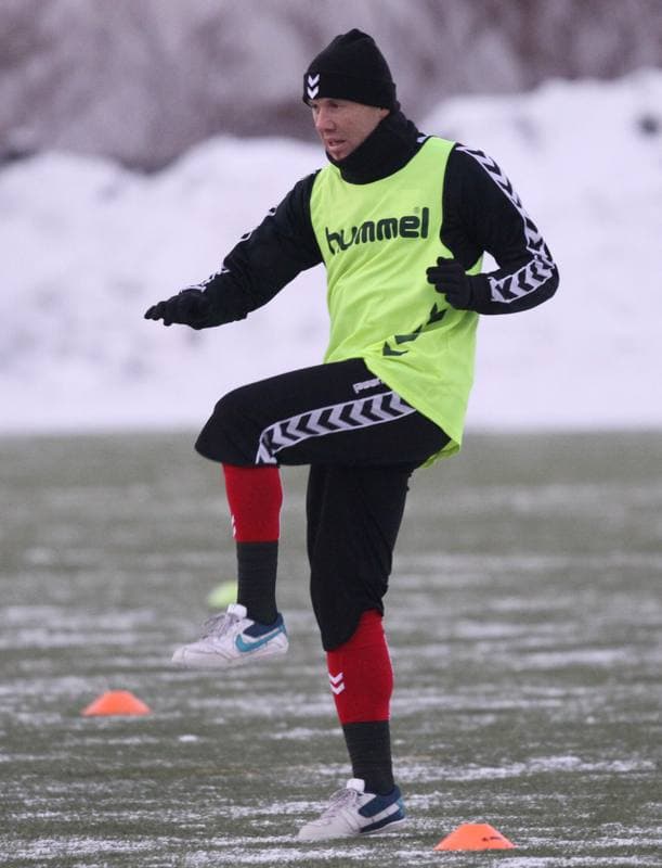 Football. Polonia Bytom. Training. 05.01.2011