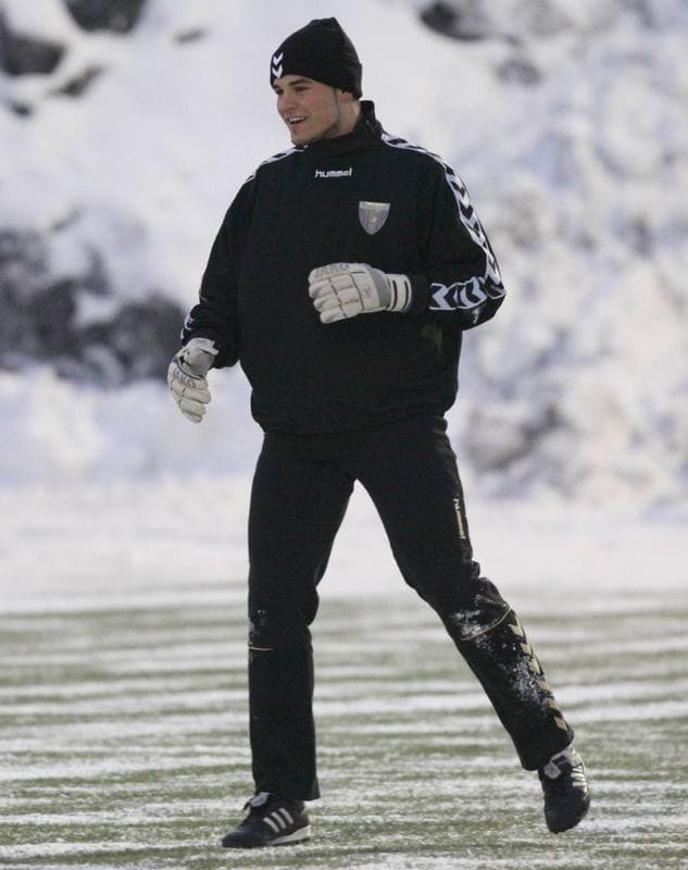 Football. Polonia Bytom. Training. 05.01.2011