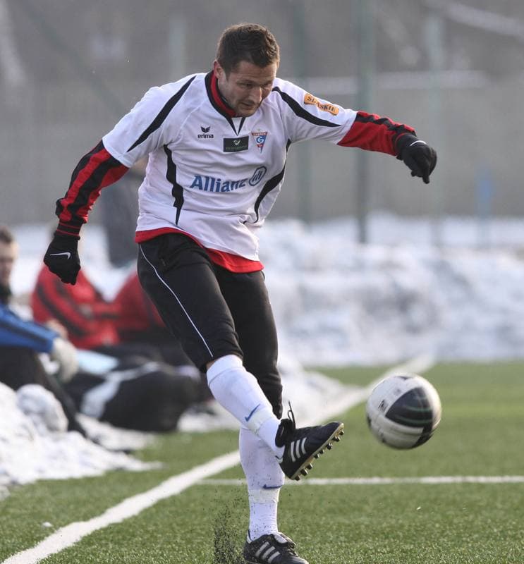 Football. Sparing. Gornik Zabrze - Janina Libiaz. 28.01.2011