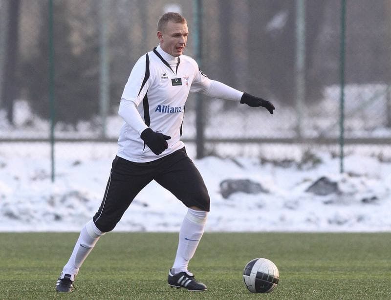 Football. Sparing. Gornik Zabrze - Hutnik Krakow. 28.01.2011