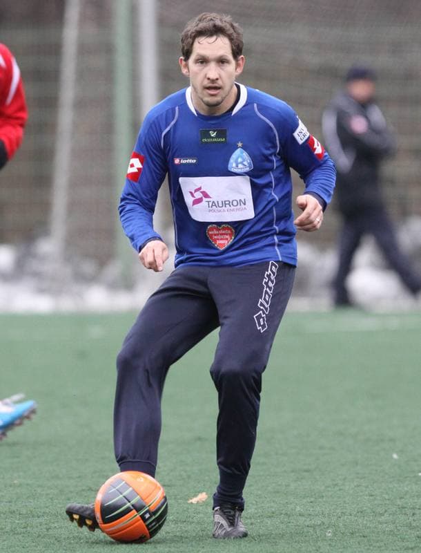 Football. Sparing. Ruch Chorzow - Dolcan Zabki. 05.02.2011