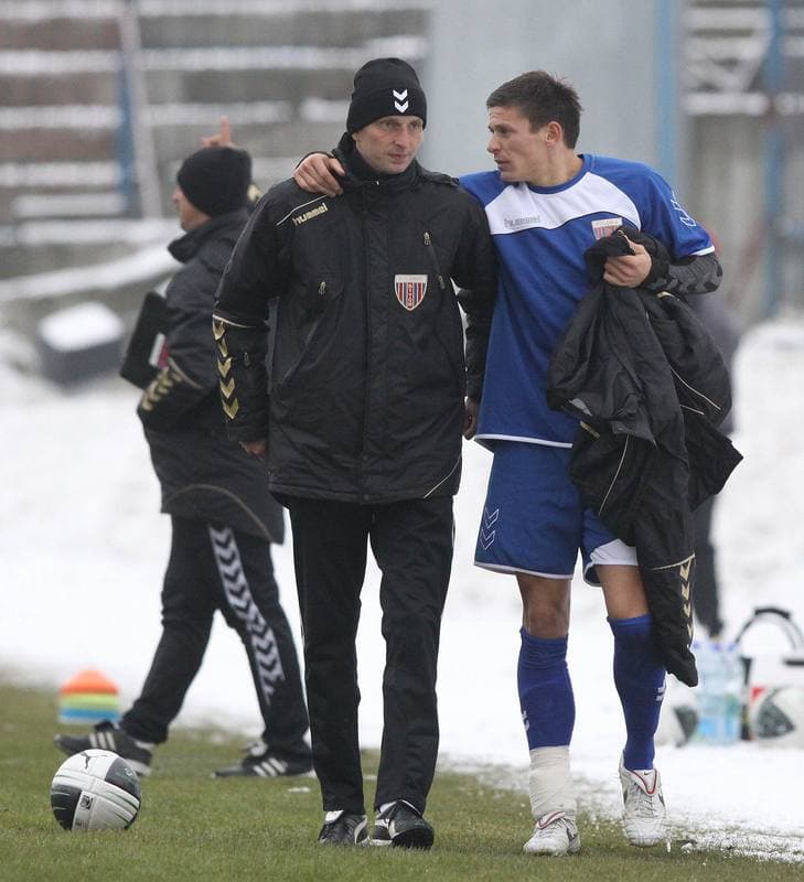 Football. Sparing. Polonia Bytom - Piast Gliwice. 19.02.2011