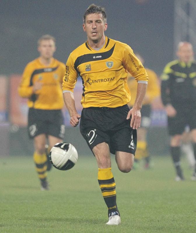 Football. I Liga. Podbeskidzie Bielsko-Biala - GKS Katowice. 02.04.2011
