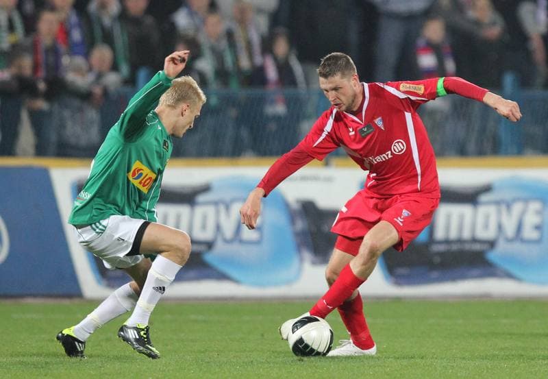 Football. T-Mobile Ekstraklasa. Gornik Zabrze - Lechia Gdansk. 10.03.2012