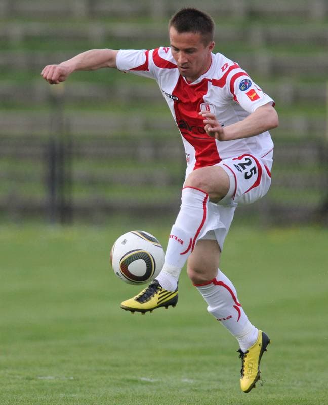 Football. Bytom I liga. Ruch Radzionkow - LKS Lodz. 29.04.2011