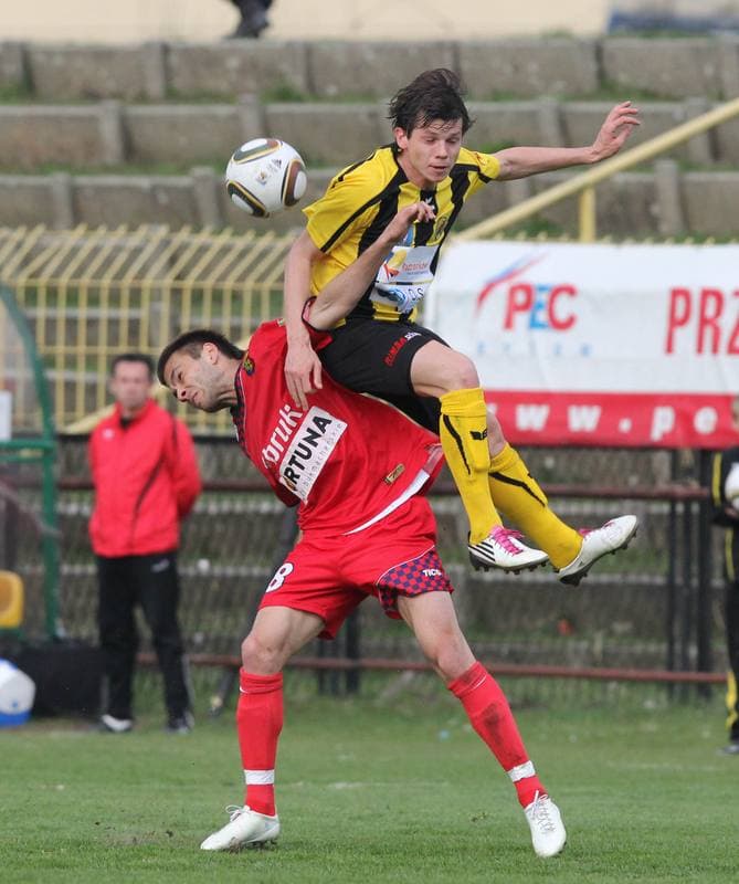 Football. Podbeskidzie Bielsko-Biala. Ruch Radzionkow - Odra Wodzislaw Slaski. 19.04.2011