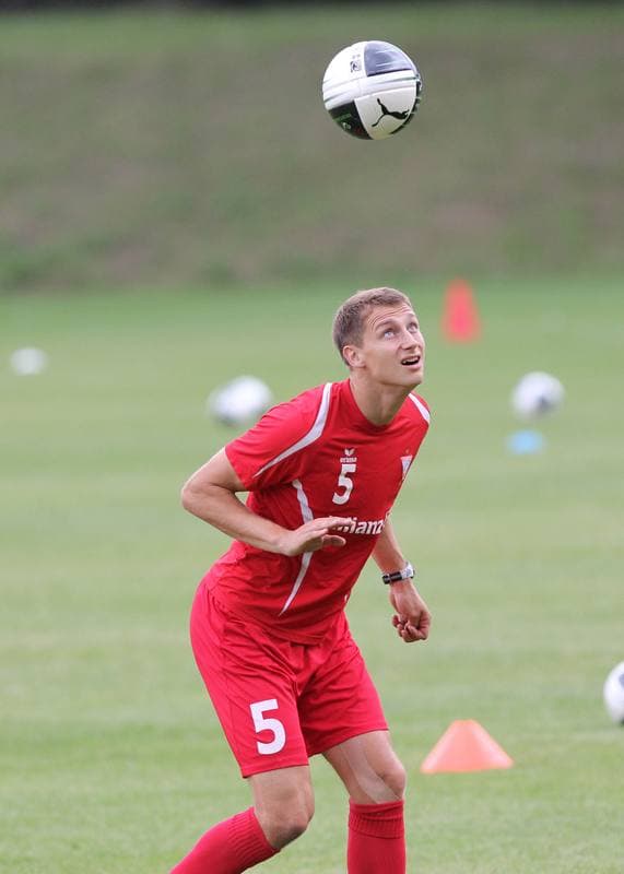 Football. Gornik Zabrze. Training. 11.01.2011