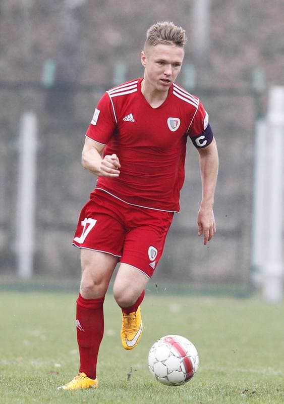 Football. III Liga Opolsko Slaska. Grunwald Ruda Slaska - Piast II Gliwice. 15.11.2014
