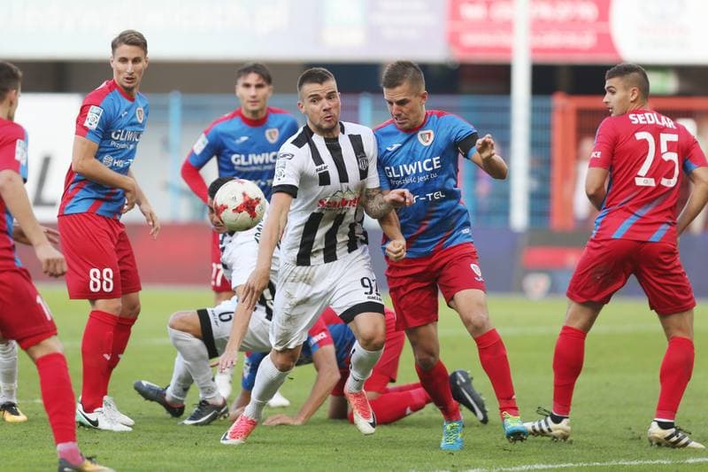 Football. Lotto Ekstraklasa. Piast Gliwice - Sandecja Nowy Sacz. 14.10.2017