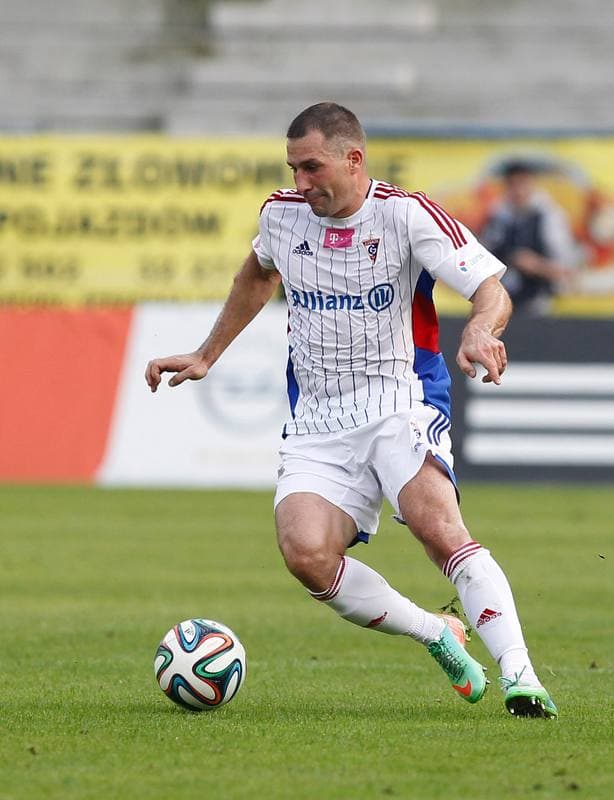 Football. PKO BP Ekstraklasa. Gornik Zabrze - Piast Gliwice. 01.12.2015