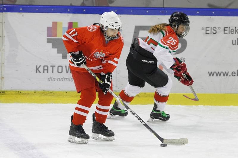 Ice Hockey. Women's U18 Olympic Hope Tournament. Poland - Hungary. 17.12.2017