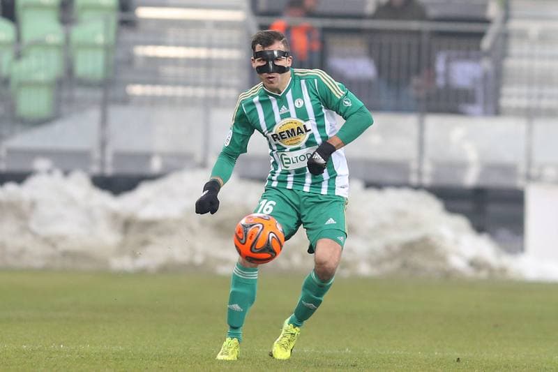 Football. Het Liga. MFK Karvina - Bohemians Praha 1905. 02.12.2017