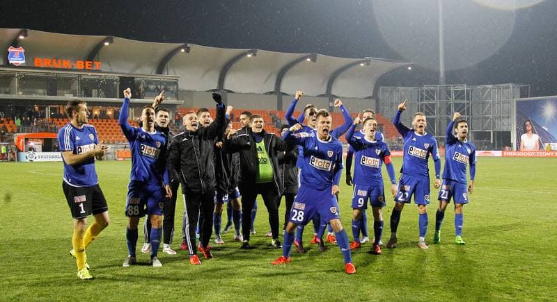 Football. PKO BP Ekstraklasa. Termalica Bruk-Bet Nieciecza - Piast Gliwice. 20.11.2015