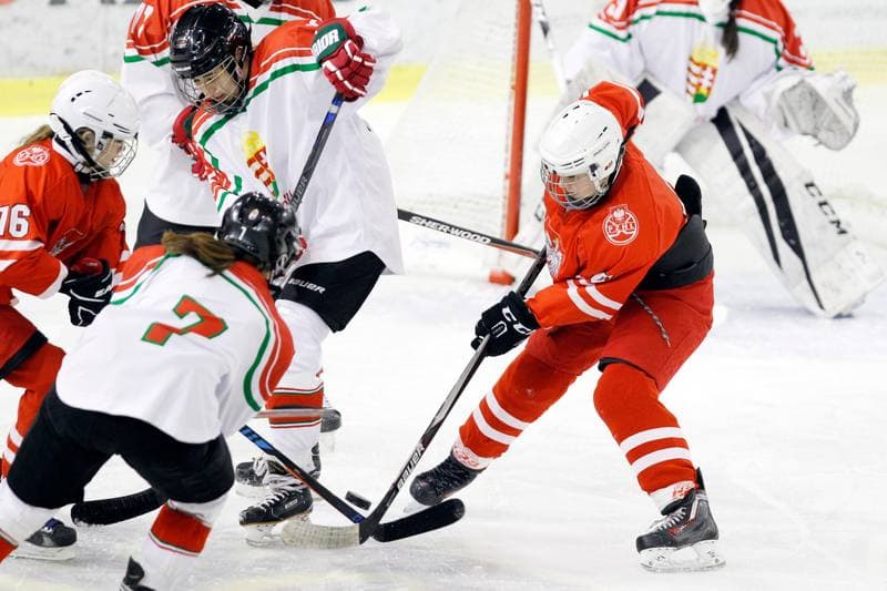Ice Hockey. Women's U18 Olympic Hope Tournament. Poland - Hungary. 17.12.2017