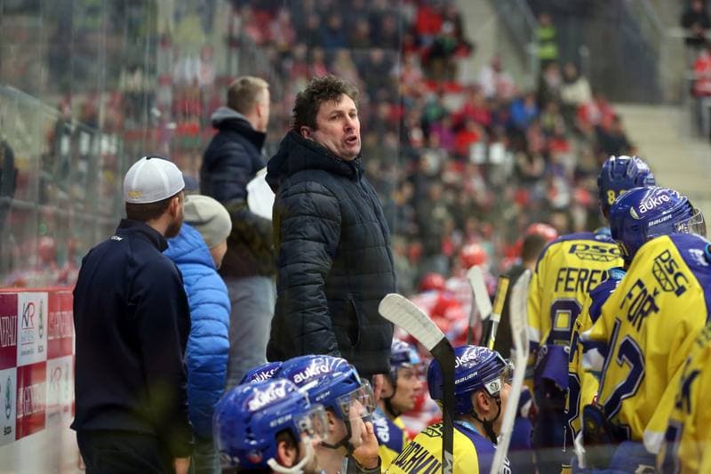 Ice Hockey. Tipsport Extraliga. Ocelari Trinec - Aukro Berani Zlin. 06.02.2018