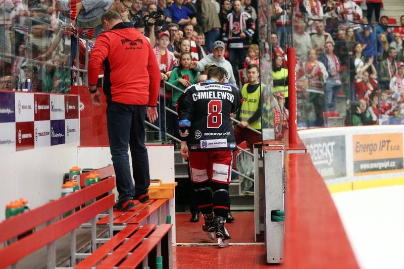 Ice Hockey. Tipsport Extraliga. Ocelari Trinec - Kometa Brno. 15.04.2018