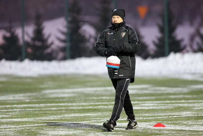 Football. Zaglebie Sosnowiec. Training. 09.01.2017