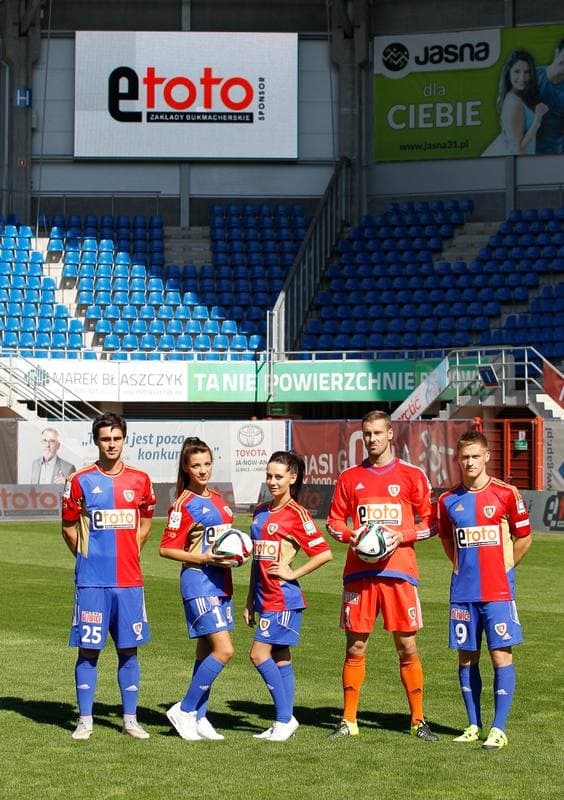 Football. Piast Gliwice. Press Conference. 17.09.2015
