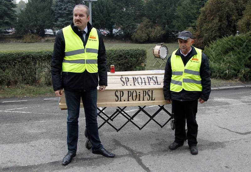 Manifestacja przed KWK Pokoj. Ruda Slaska. 13.10.2015