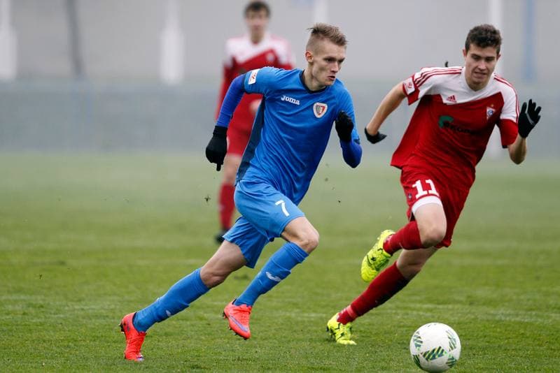 Football. Centralna Liga Juniorow. Piast Gliwice - Gornik Zabrze. 26.11.2016