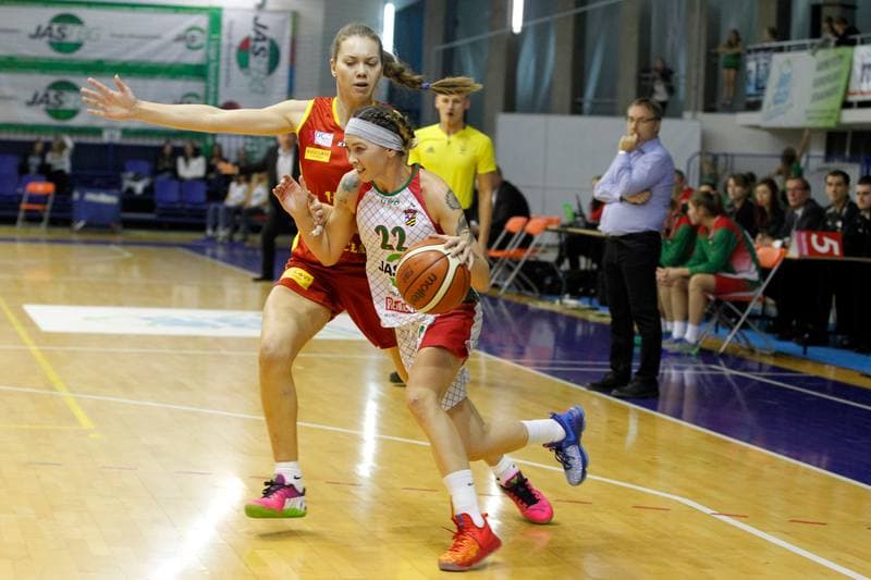Basketball. Women Basket Liga. JAS-FBG Zaglebie Sosnowiec - Sleza Wroclaw. 10.12.2016