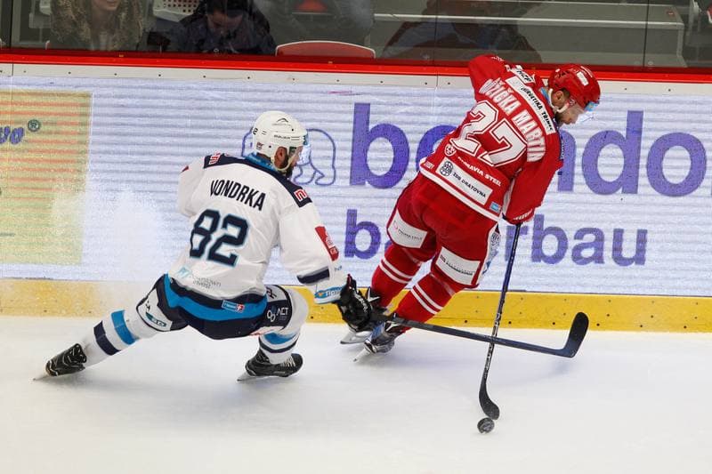 Ice Hockey. Tipsport Extraliga. Ocelari Trinec - Pirati Chomutov. 05.01.2018
