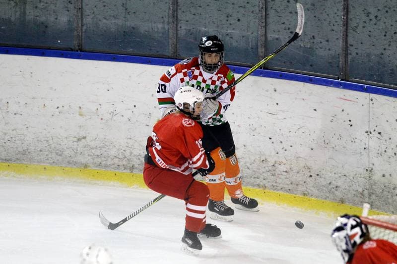 Ice Hockey. Slaska Liga Mlodzikow. UKS Zaglebie Sosnowiec - Reprezentacja Polski Kobiet. 18.10.2018