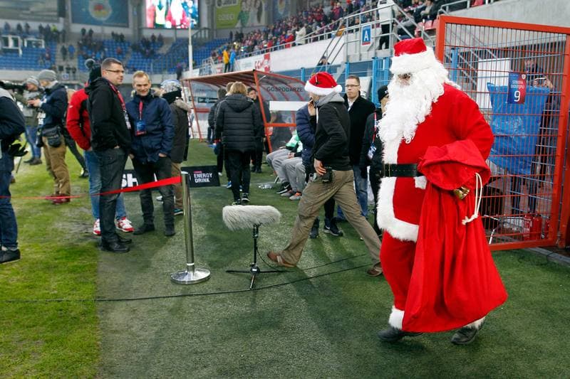 Football. Lotto Ekstraklasa. Piast Gliwice - Lech Poznan. 03.12.2017
