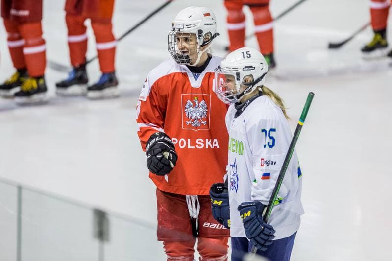 Ice Hockey. Women's World Championship Division 1B. Poland - Slovenia. 09.04.2022