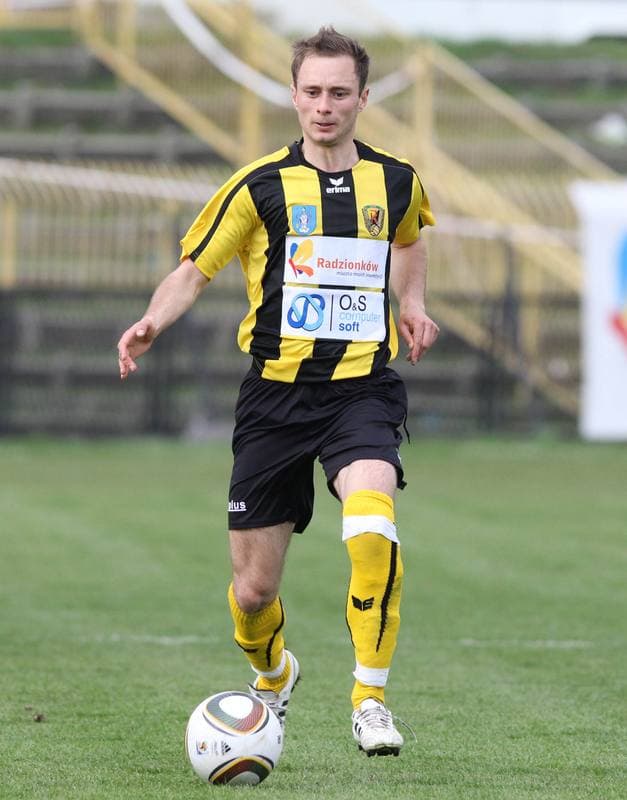 Football. Podbeskidzie Bielsko-Biala. Ruch Radzionkow - Odra Wodzislaw Slaski. 19.04.2011