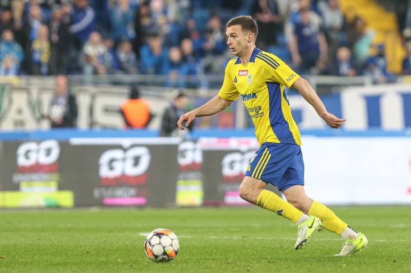 Football. Betclic I Liga. Ruch Chorzow - Arka Gdynia. 08.03.2025