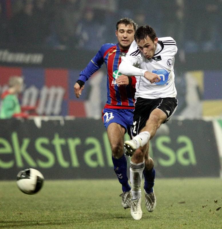 Football. Ekstraklasa. Polonia Bytom - Legia Warsaw. 26.11.2010