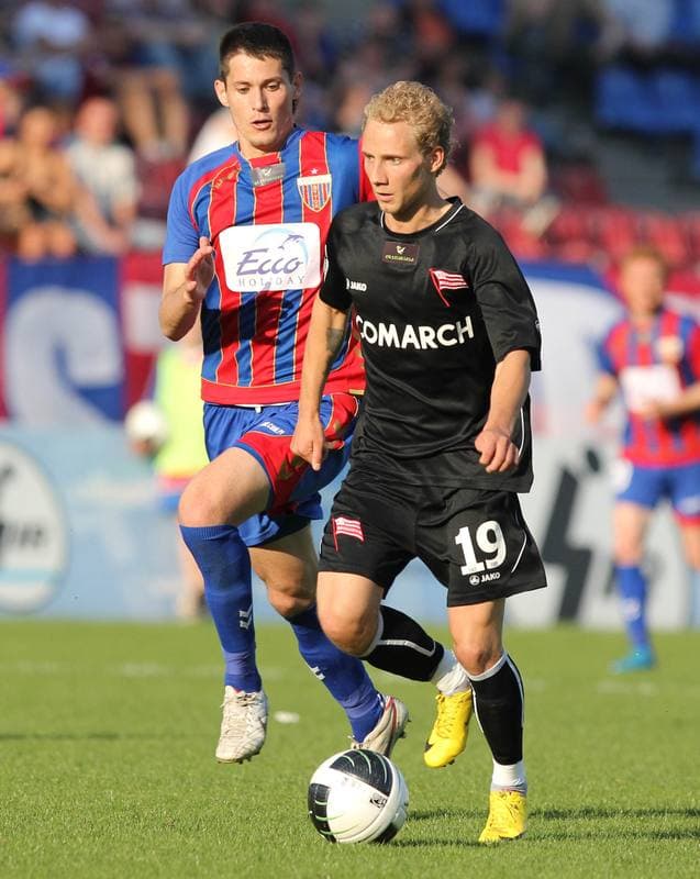 Football. Bytom Ekstraklasa. Polonia Bytom - Cracovia Krakow. 10.05.2011