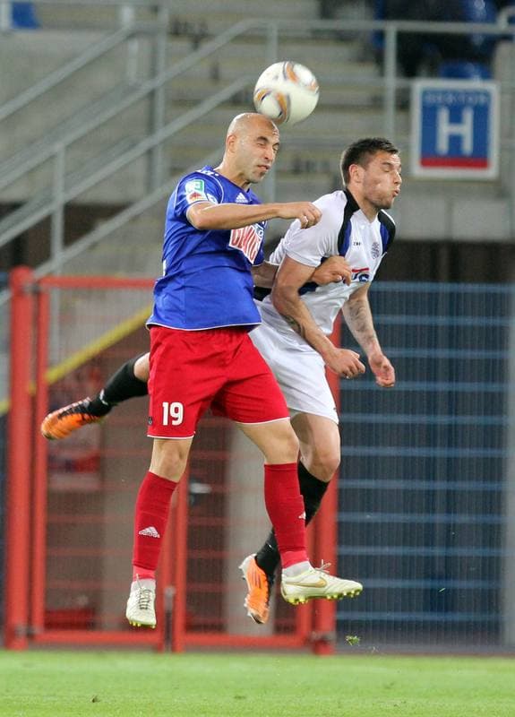 Football. I liga. Piast Gliwice - Dolcan Zabki. 09.05.2012