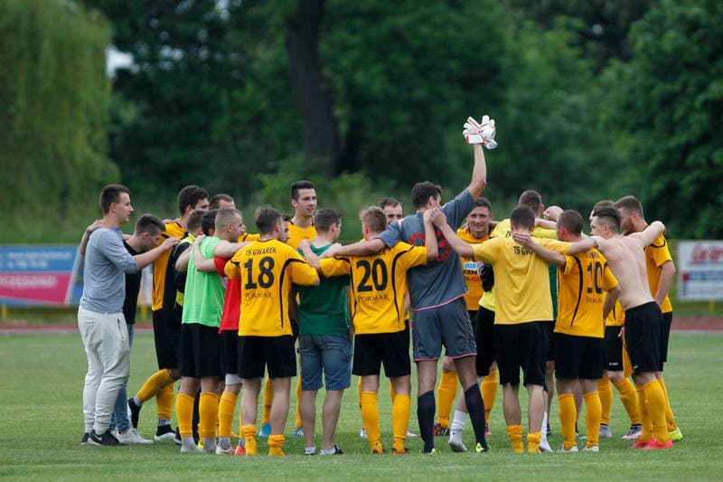 Football. IV Liga. Gwarek Tarnowskie Gory - GKS II Katowice. 28.05.2016