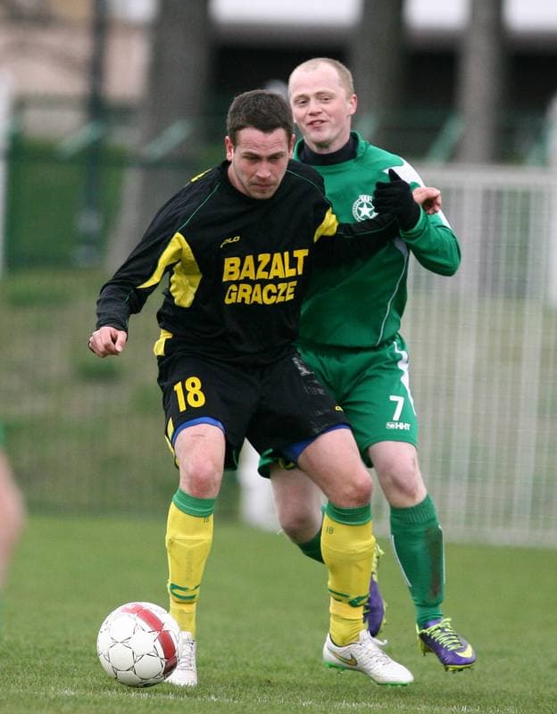 Football. III Liga. Grunwald Ruda Slaska - Skalnik Gracze. 18.04.2015