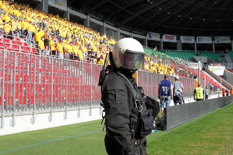 Football. I Liga. GKS Tychy - GKS Katowice. 01.10.2016