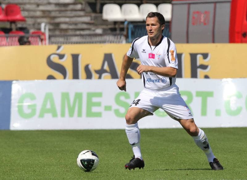 Football. T-Mobile Ekstraklasa. Gornik Zabrze - GKS Belchatow. 20.08.2011