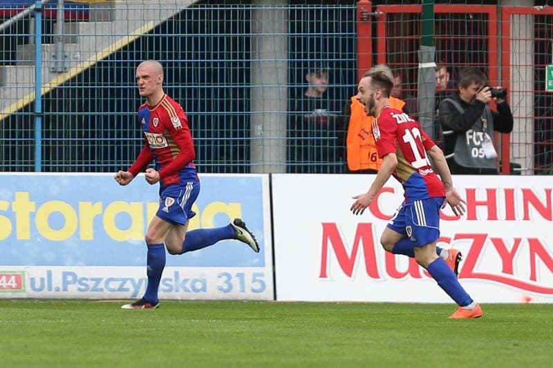 Football. Ekstraklasa. Piast Gliwice - Pogon Szczecin. 01.05.2016
