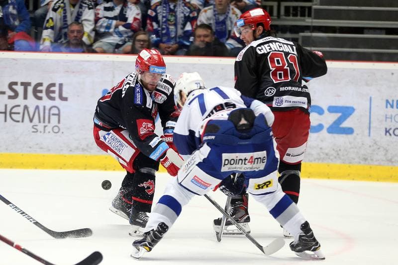 Ice Hockey. Tipsport Extraliga. Ocelari Trinec - Kometa Brno. 15.04.2018