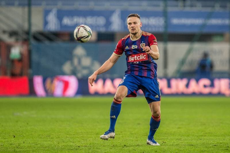 Football. PKO BP Ekstraklasa. Piast Gliwice - Pogon Szczecin. 05.02.2022