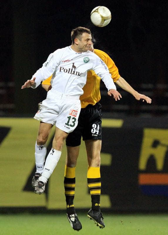 Football. I liga. GKS Katowice - Warta Poznan. 02.04.2010