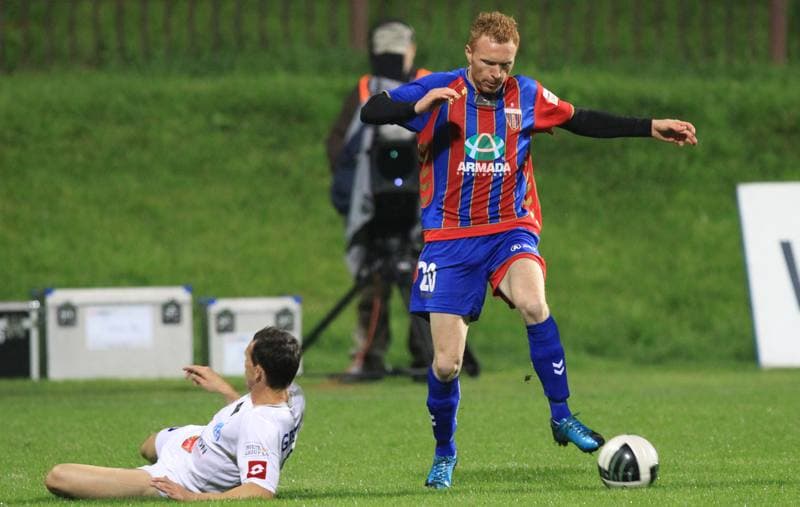 Football. Ekstraklasa. Polonia Bytom - Ruch Chorzow. 18.09.2010