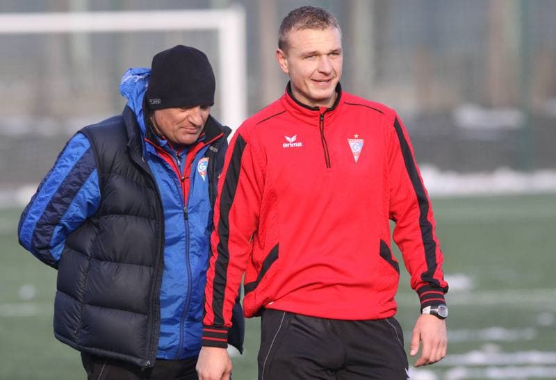 Football. Gornik Zabrze. Training. 11.01.2011